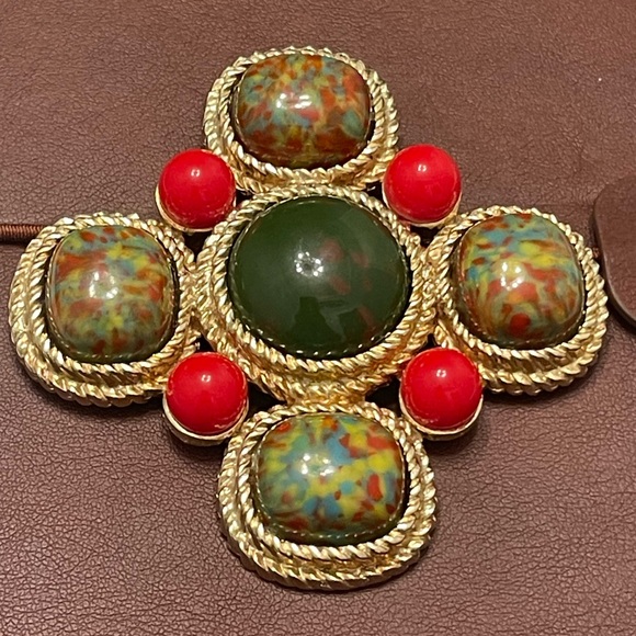 Elegant Brown Leather Journal with Vintage pieces - Picture 2 of 7